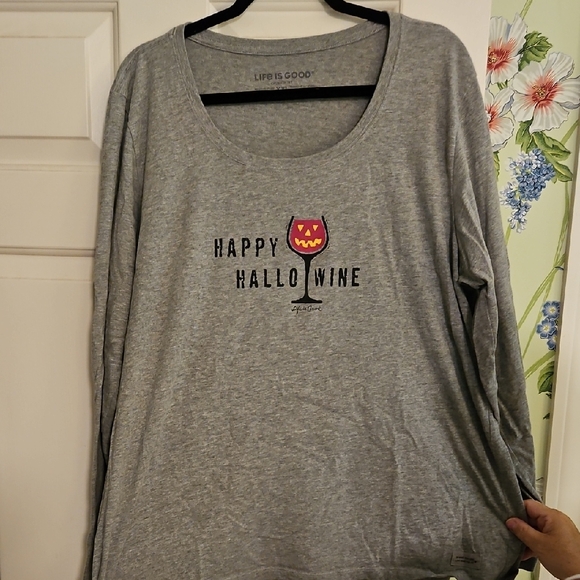 Life Is Good Gray Hallo-Wine Sweatshirt - Picture 1 of 3